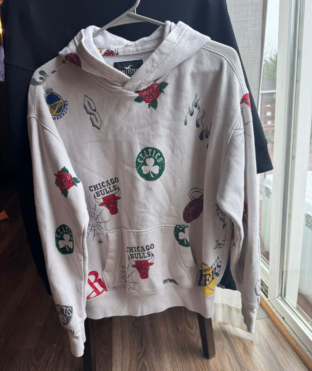 Hollister NBA All Teams Hoodie Size XS White